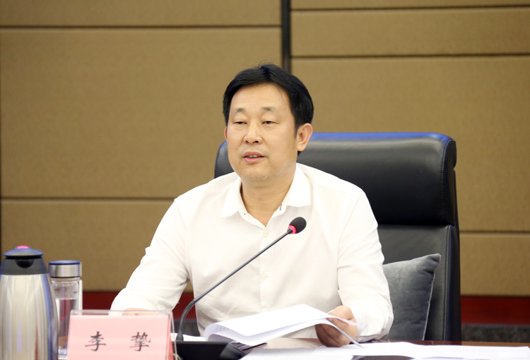 ���������������ٿ���18�γ������