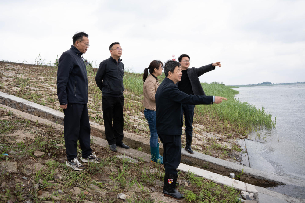 ������ѧԺ¬����һ���������г���������������ʾ����