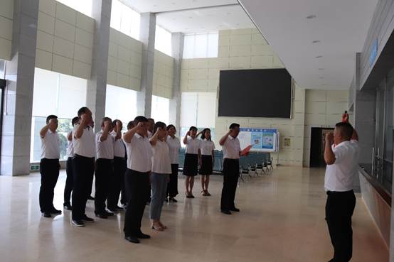 �쵳����Ǵ���ȫ�嵳Ա�����뵳���ģ������뵳�Ĵ�