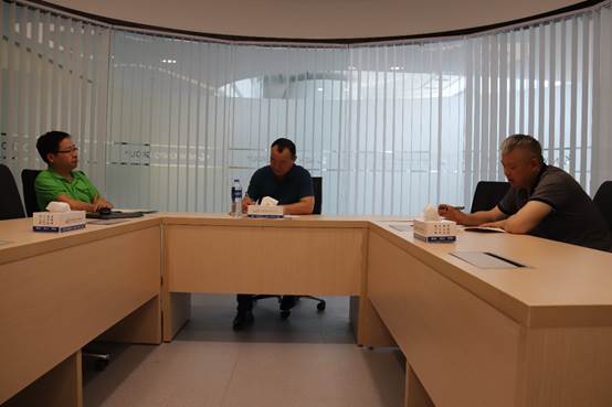 ���������������ڷ�����
�������Զ�����