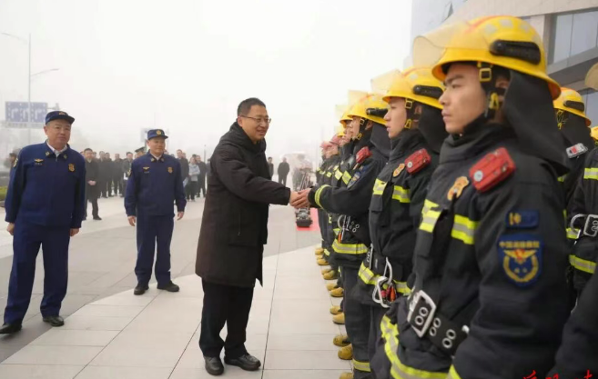 л������Ħ�߲㽨������Ԯ�ۺ�����