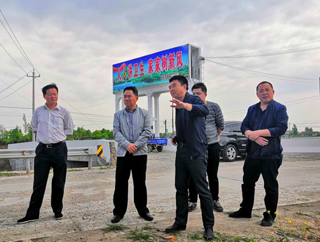 市财政局赴华容县操军镇调研指导集中攻坚工作