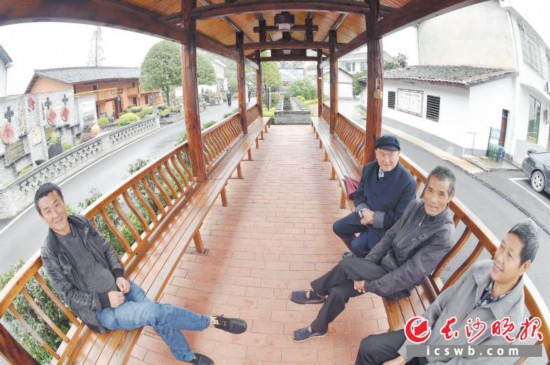 ��������йٶ�����������Ϊ������԰�ۺ��塰ʫ�����ݡ���������Ŀ���ڵأ��������ƹ���������ʩ���������������������ٽ������������弯�徭���������ƣ������ڷ羰�续���Լ��ݳ�������࿪�ġ�������ɳ����ȫý����� �ܰ�ƽ��