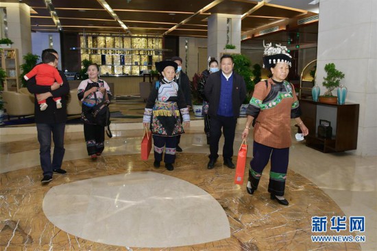 ��ͼ�Ļ�������4����Բ֮��׷���Ρ���ʮ�˶������ۿ���������ʽ��д