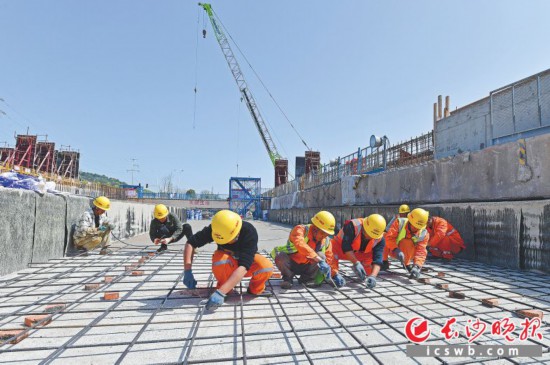 ������Ϊ����̶�ڳǵ���Ҫ��ɲ��֣�������ϵĳ���̶���������ڽ��������ƽ��У�����̶�ǹ�������һ�ڹ���Ԥ��2023���ǰ��ɽ��貢Ͷ����Ӫ�� ��ɳ����ȫý����� ��־ΰ ��