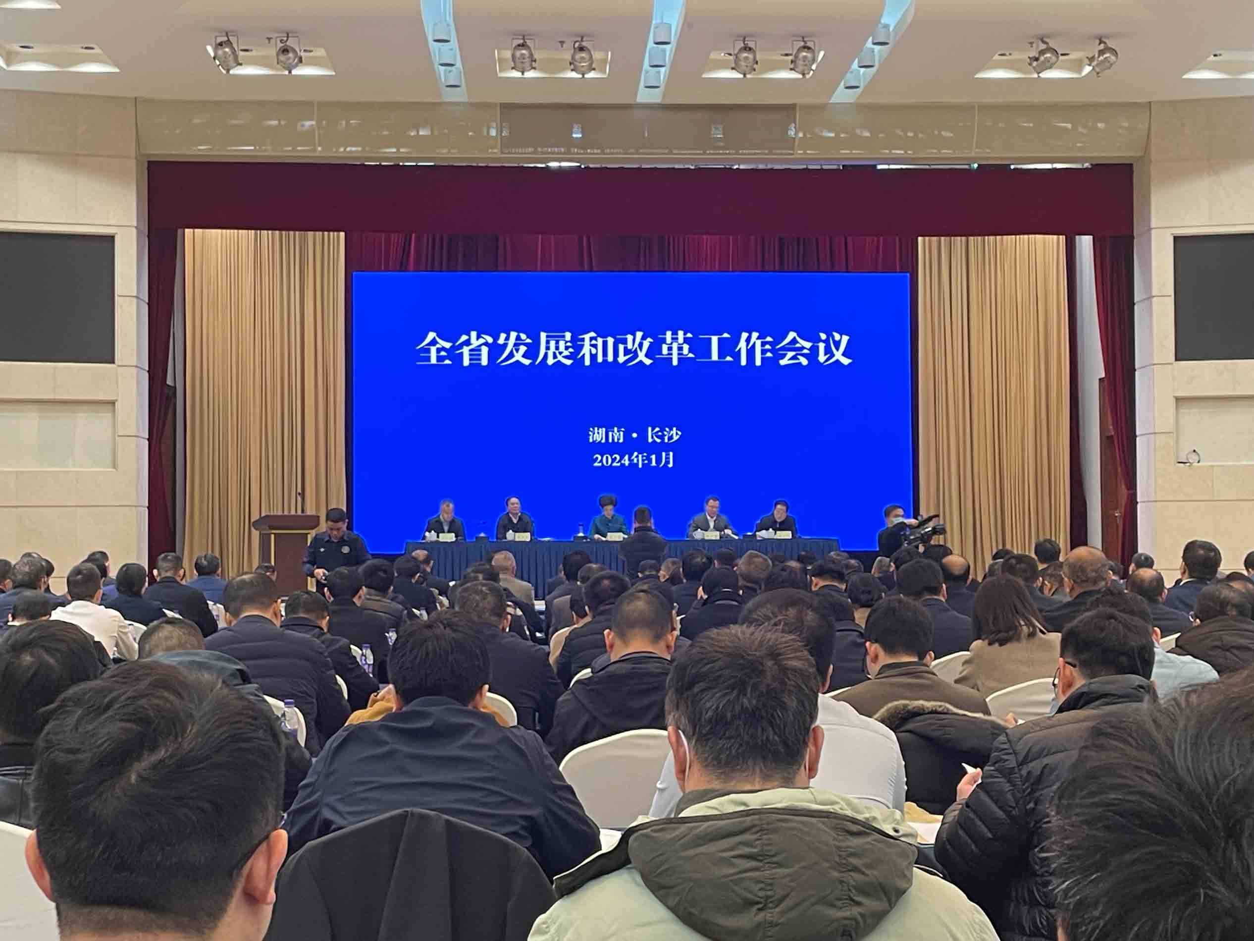 �����ֳ�����������