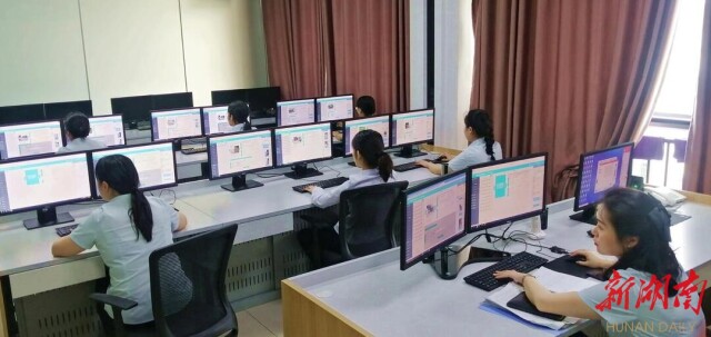 ϲӭ��ʮ�����ϸ��׼�������ǹ�ƾʲô������ʫ��Զ����