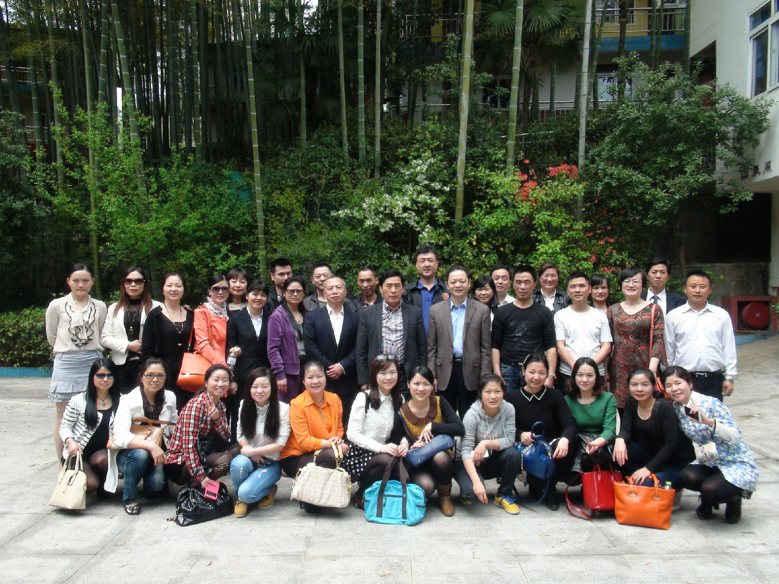 clip_image005.jpg clip_image005.jpg