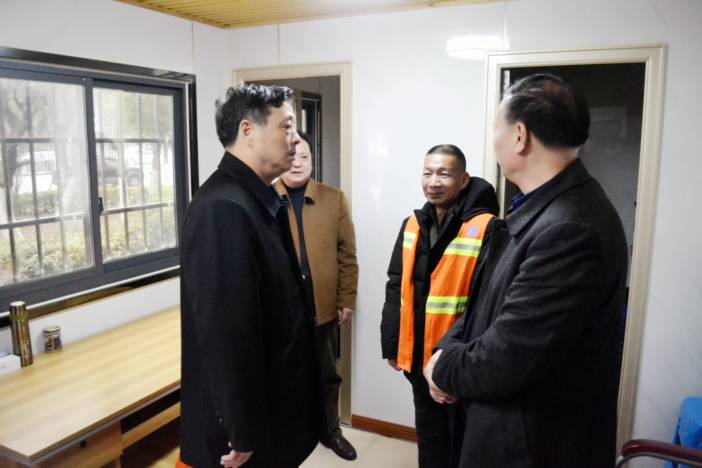 clip_image006.jpg clip_image006.jpg